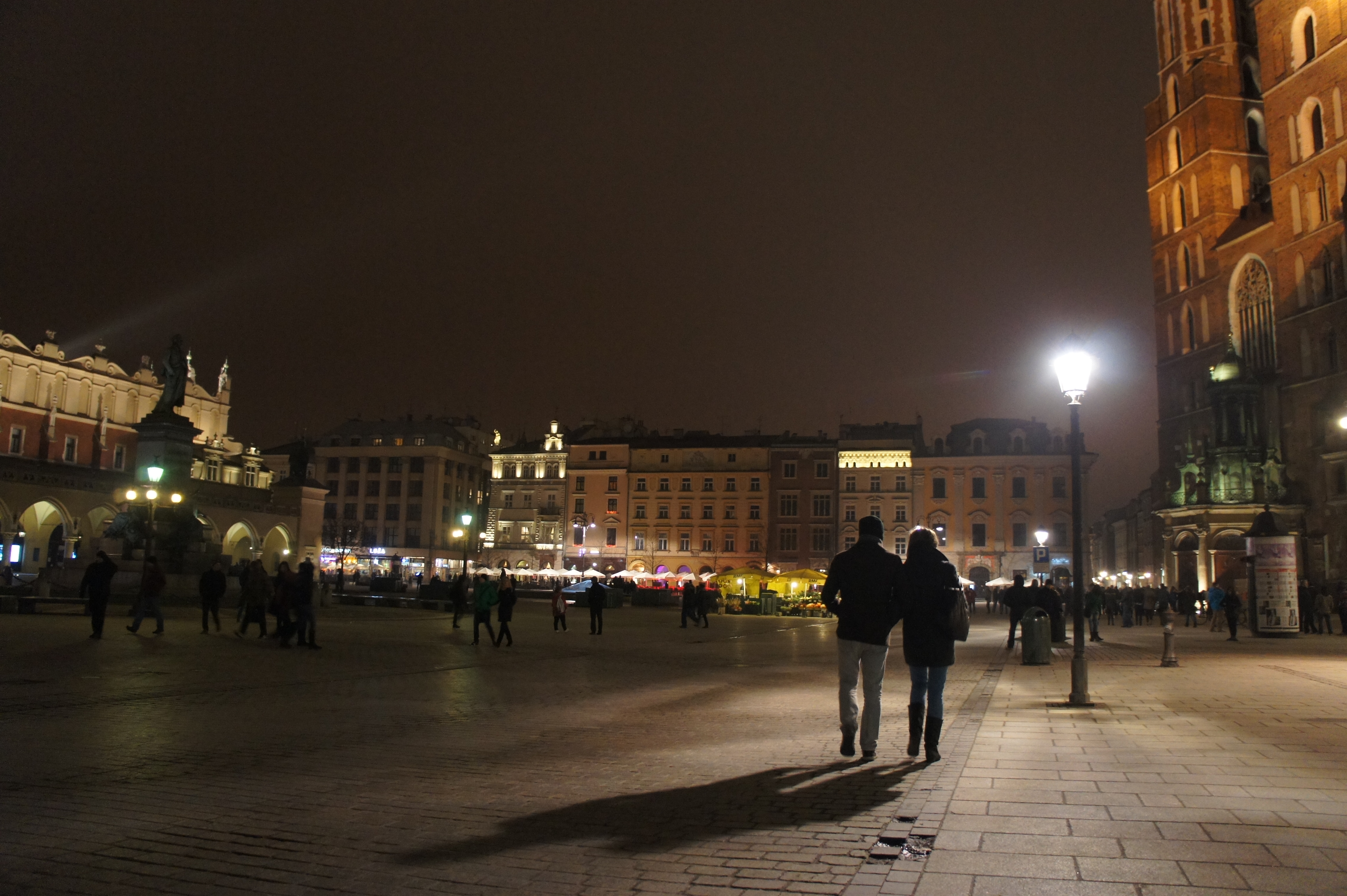 Krakow square (Rynek) by night