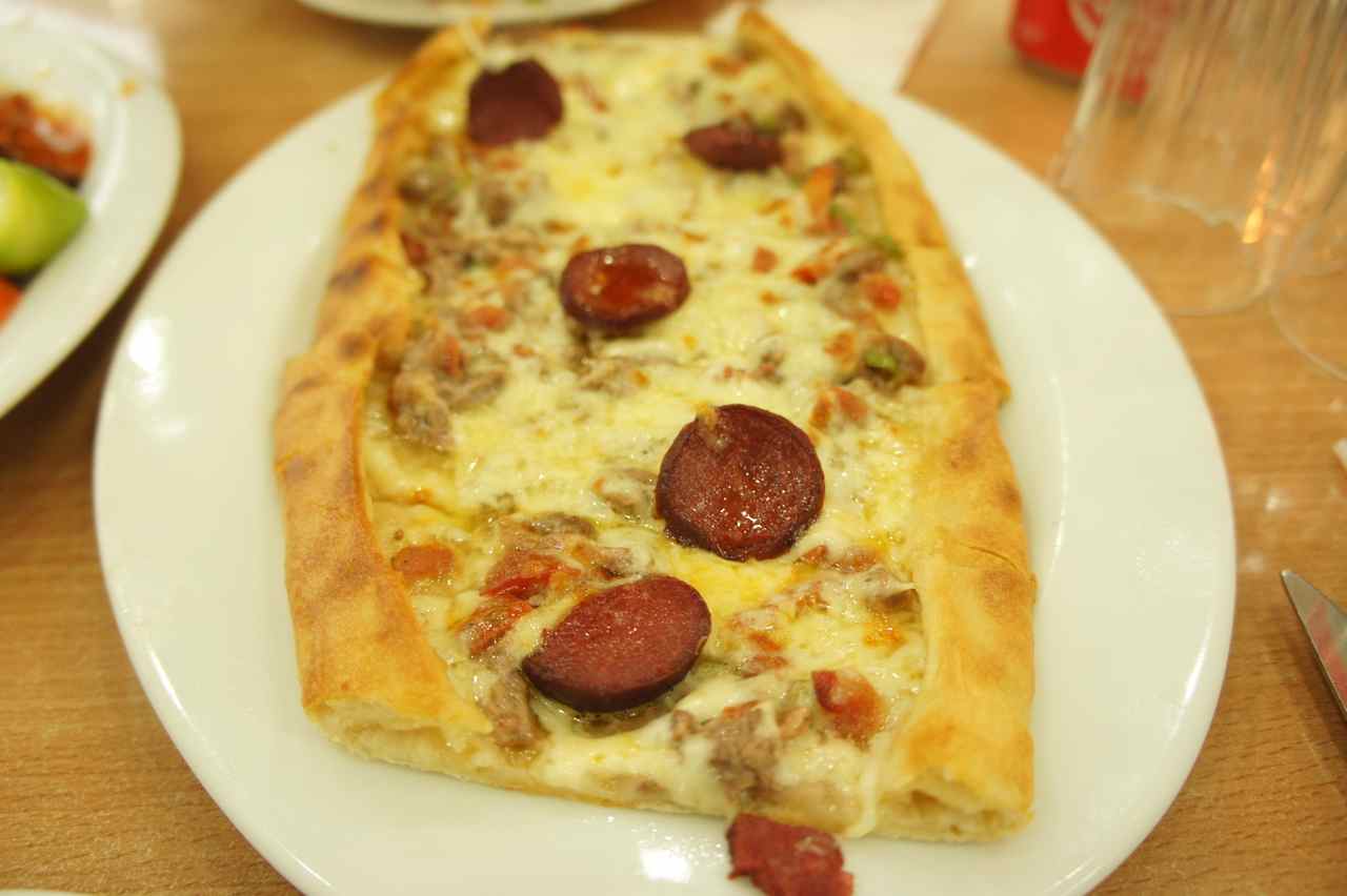 The "pide" Wej ordered. As you can see I have stolen one end of it... :-)